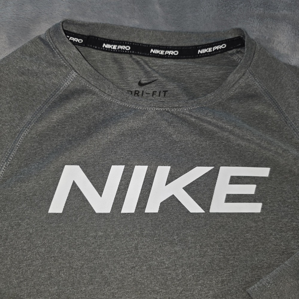Nike Dri Fit‎ Boys Pro Logo Graphic Shirt Long Sleeve Youth Size XS X-Small